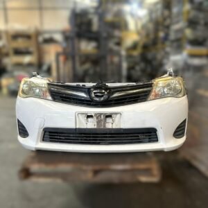 Frontal Toyota Fielder 2012-13