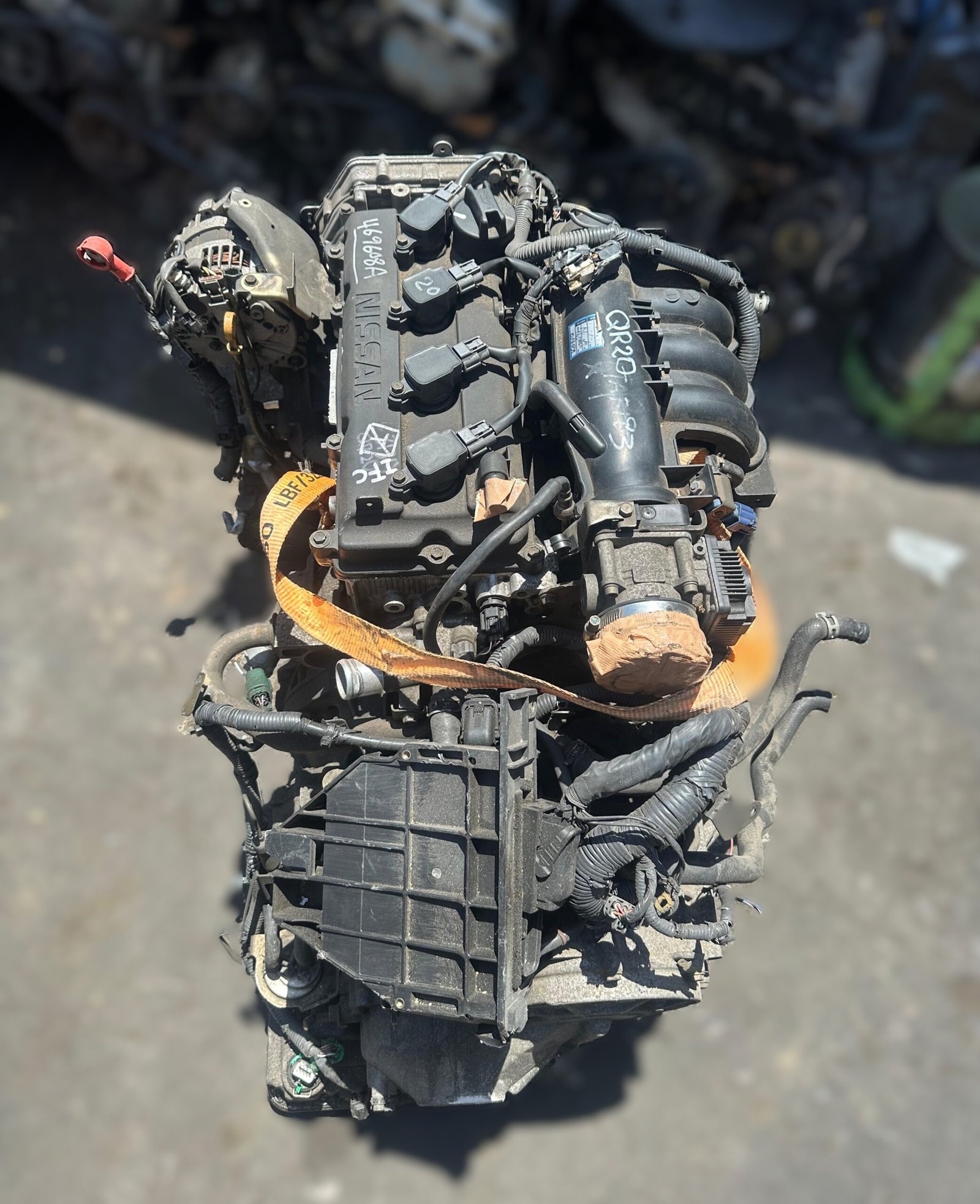 Motor Nissan QR20 AT