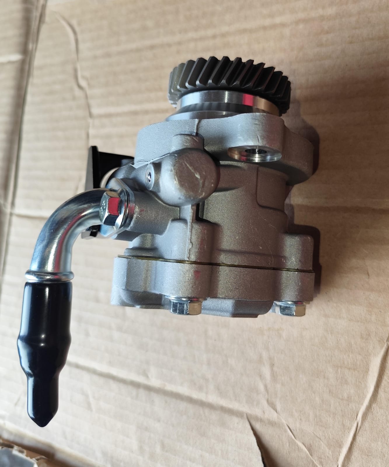 Bomba Hidráulica Nissan ZD30 - Imagen 2