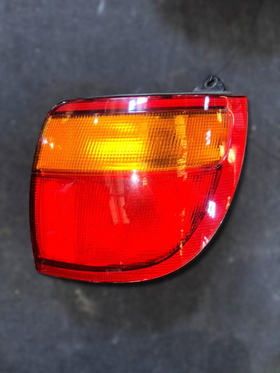 Faro Posterior Toyota Caldina