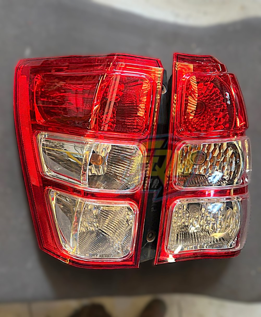 Faro Posterior Suzuki Escudo