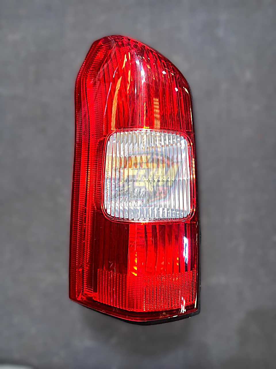 Faro Posterior Toyota Probox