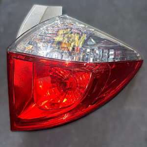 Faro Posterior Toyota Ractis