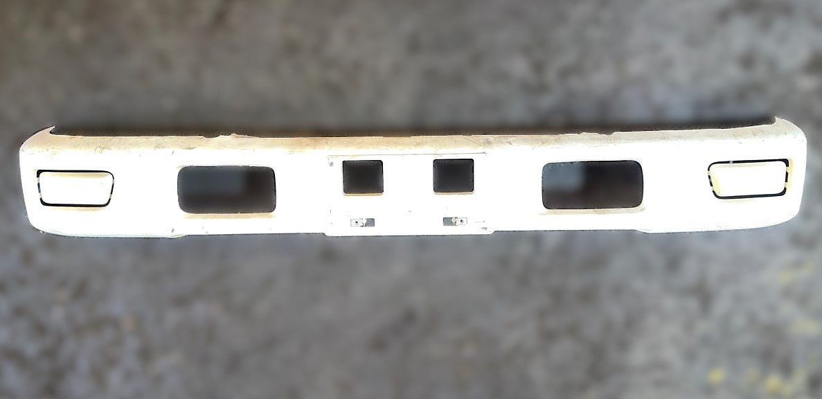 PARACHOQUE DELANTERO ISUZU ELF