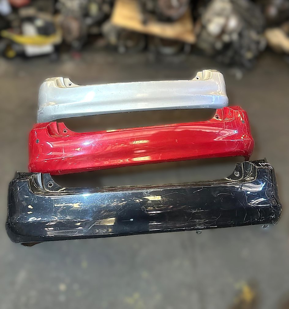 PARACHOQUE POSTERIOR TOYOTA FIELDER